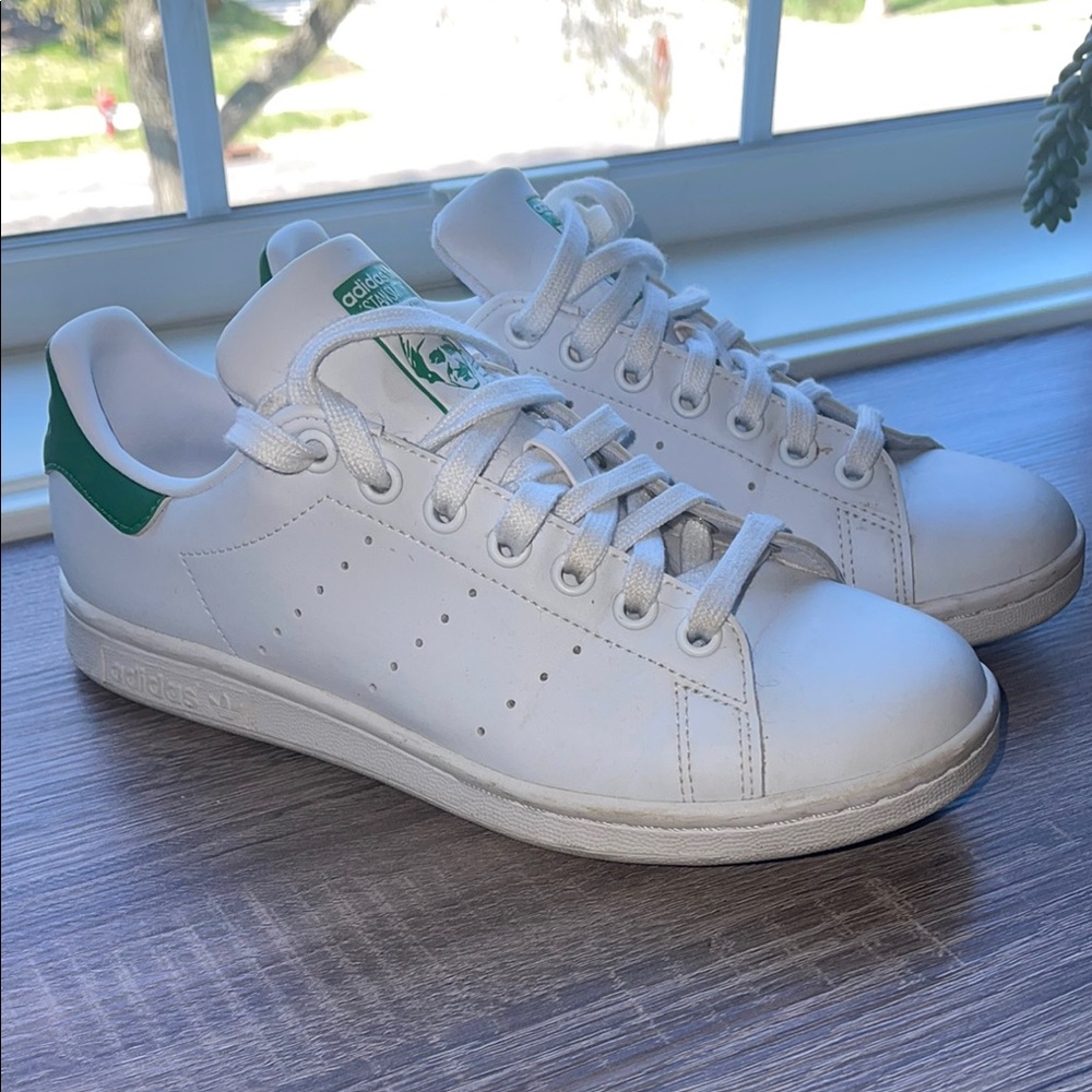 Adidas Classic Stan Smith White and Green Sneakers Size 6.5 (fit like 7.5)